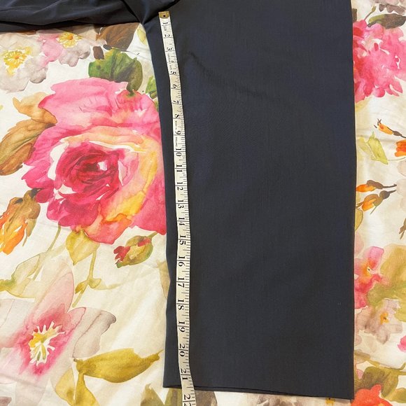 NINE WEST Capri Pants Size 10 Slate Gray Slight Stretch Zip Up Golf - Picture 12 of 13